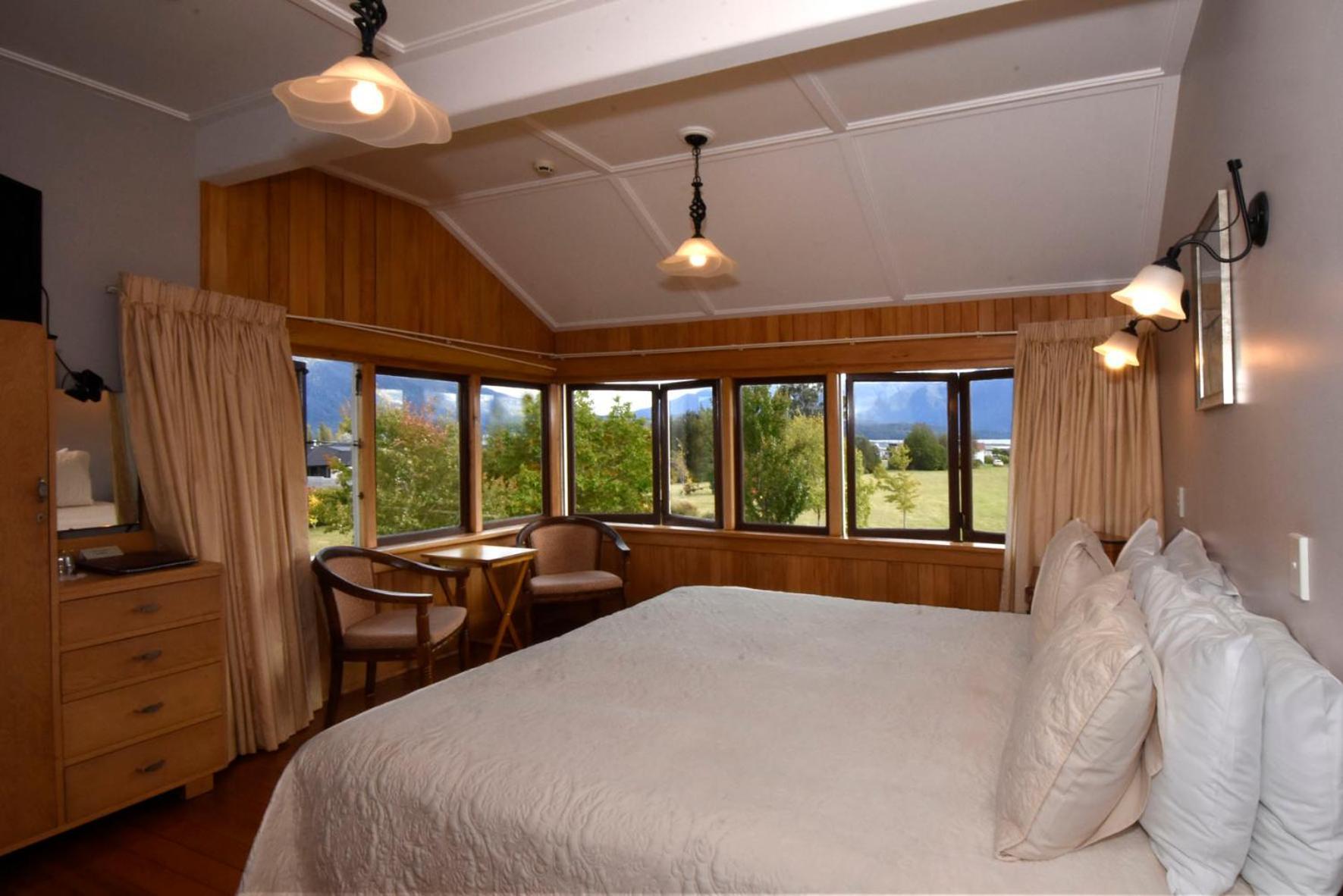 Te Anau Lodge Esterno foto